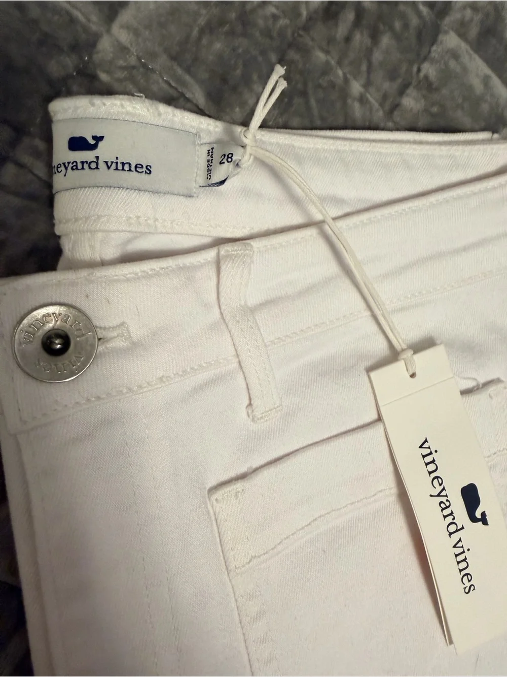 Vineyard Vines Women’s White High-Rise Capris